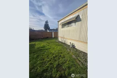 2302 R Street SE #80, Auburn, WA 98022 - Photo 32