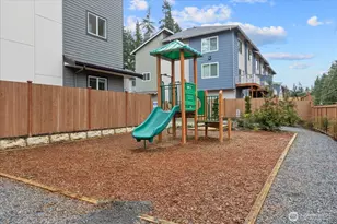 23413 Edmonds Way, Edmonds, WA 98026 - Photo 36