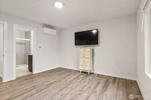 23413 Edmonds Way, Edmonds, WA 98026 - Photo 18