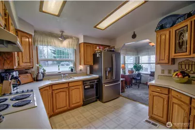 15922 Agate Street SE, Yelm, WA 98597 - Photo 12