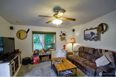 15922 Agate Street SE, Yelm, WA 98597 - Photo 8