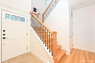 2531 30th Avenue W, Seattle, WA 98199 - Photo 24