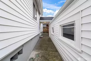 1215 N Alder St, Tacoma, WA 98406 - Photo 34