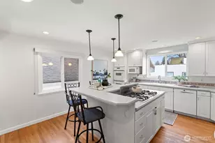 1215 N Alder St, Tacoma, WA 98406 - Photo 12