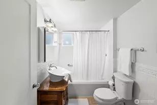 1215 N Alder St, Tacoma, WA 98406 - Photo 14