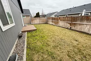 1242 Southwest Carver Street, College Place, WA 99324 - Photo 16