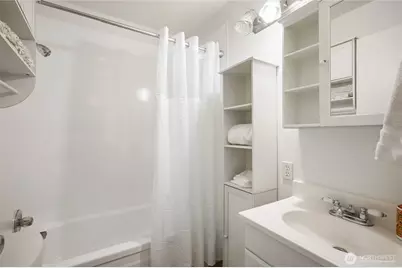 2014 SW 152nd Street, Burien, WA 98166 - Photo 22