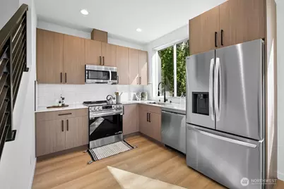 1806 B 28th Avenue S, Seattle, WA 98144 - Photo 6