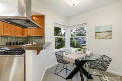 12044 2nd Avenue NW, Seattle, WA 98177 - Photo 10