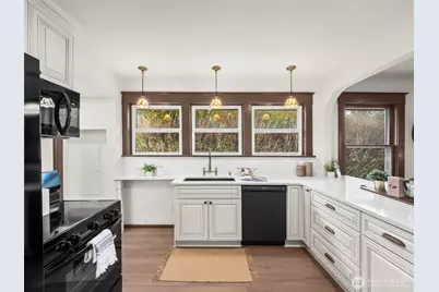 504 Dupont Avenue, DuPont, WA 98327 - Photo 12