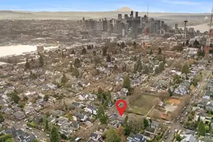 166 Newton St, Seattle, WA 98109 - Photo 4