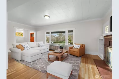 166 Newton Street, Seattle, WA 98109 - Photo 8