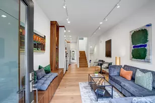 635 13th Ave E, Seattle, WA 98102 - Photo 2