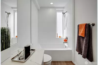 635 13th Avenue E, Seattle, WA 98102 - Photo 12