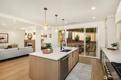 11814 NE 103rd Place, Kirkland, WA 98033 - Photo 8