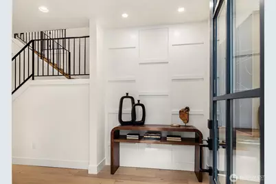 11814 NE 103rd Place, Kirkland, WA 98033 - Photo 2