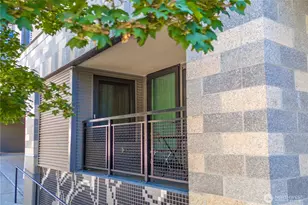 81 Clay St, Seattle, WA 98121 - Photo 18