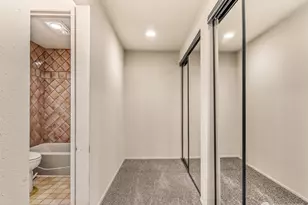 505 W Roy St, Seattle, WA 98119 - Photo 18