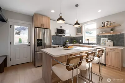 1605 SW Kenyon Street, Seattle, WA 98106 - Photo 8