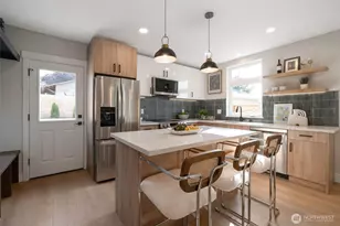 1605 SW Kenyon St, Seattle, WA 98106 - Photo 8