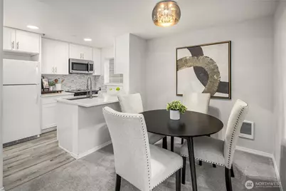 12602 109th Court NE #G201, Kirkland, WA 98034 - Photo 8