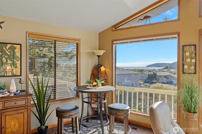 5115 Kingsway, Anacortes, WA 98221 - Photo 4