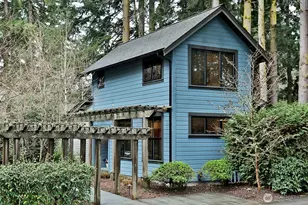 313 Edgecliff Dr, Langley, WA 98260 - Photo 1