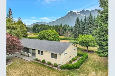 38324 State Route 530 NE, Arlington, WA 98223 - Photo 2