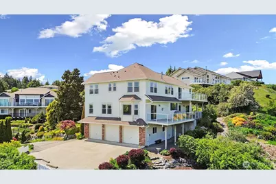 1048 Cassius Court, Camano Island, WA 98282 - Photo 38