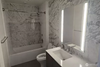 2510 6th Avenue #2501, Seattle, WA 98121 - Photo 8