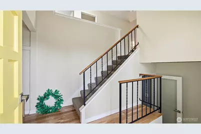 15667 SE Fairwood Boulevard, Renton, WA 98058 - Photo 2