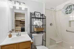 15667 SE Fairwood Blvd, Renton, WA 98058 - Photo 28