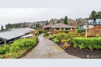 12638 Shorewood Drive SW, Burien, WA 98146 - Photo 2
