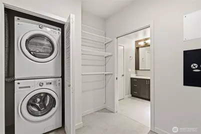 1760 NW 56th Street #311, Seattle, WA 98107 - Photo 6