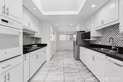 13708 10th Avenue S, Burien, WA 98168 - Photo 28