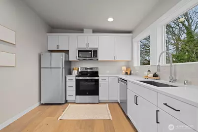 7853 S 132 Street, Seattle, WA 98178 - Photo 32