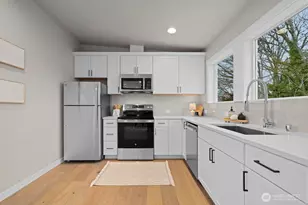 7853 S 132nd St, Seattle, WA 98178 - Photo 32