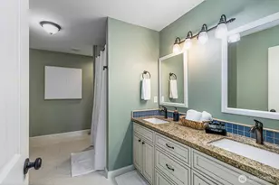 31 E Cove View Dr, Belfair, WA 98528 - Photo 14