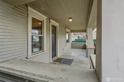 1055 E E Isaacs Avenue E, Walla Walla, WA 99362 - Photo 4