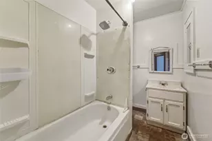 1055 E E Isaacs Ave E, Walla Walla, WA 99362 - Photo 18