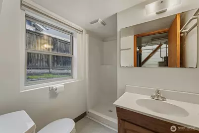 1055 E E Isaacs Avenue E, Walla Walla, WA 99362 - Photo 20