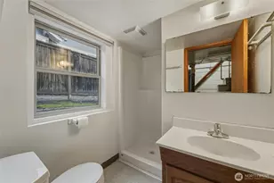 1055 E E Isaacs Ave E, Walla Walla, WA 99362 - Photo 20