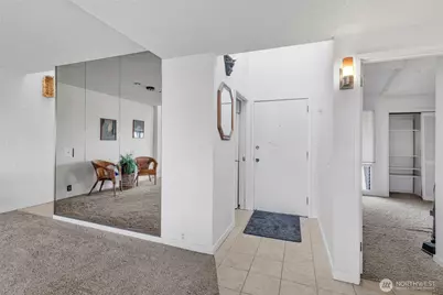 10911 D Glen Acres Drive S, Seattle, WA 98168 - Photo 18