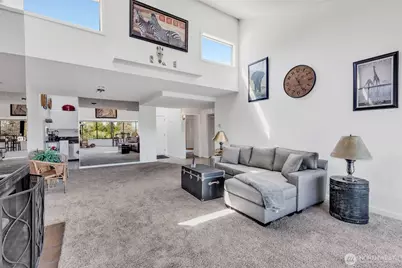 10911 D Glen Acres Drive S, Seattle, WA 98168 - Photo 14