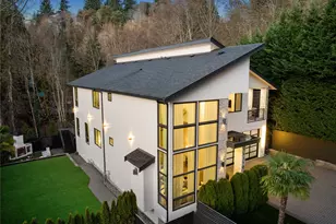 11210 SE 74th St, Newcastle, WA 98056 - Photo 40