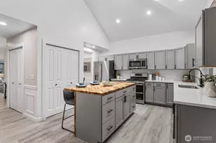 25600 Lake Wilderness Country Club Dr SE, Maple Valley, WA 98038 - Photo 10