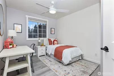 25600 Lake Wilderness Country Club Drive SE, Maple Valley, WA 98038 - Photo 18