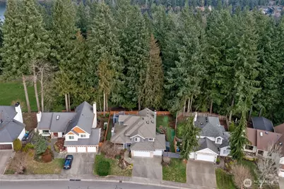 25600 Lake Wilderness Country Club Drive SE, Maple Valley, WA 98038 - Photo 30