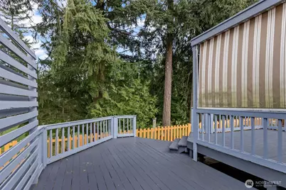 25600 Lake Wilderness Country Club Drive SE, Maple Valley, WA 98038 - Photo 26