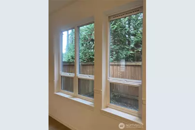 1600 121st Street SE #J101, Everett, WA 98208 - Photo 8
